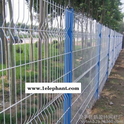 专业生产防护网   安全防护网   铁路防护网厂家图2