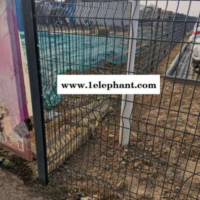 供应 科耀 场地防护网  防护网 护栏网 双边丝护栏网 河道防护网 桥边防护网 村边防护网  小区围网 设备防护网 工厂图2