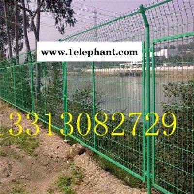 百瑞 园林防护网河北  河北园林防护网厂家  园林防护网价格  园林围网  园林隔离栅  园林防护网栏  园林防护栅栏图3