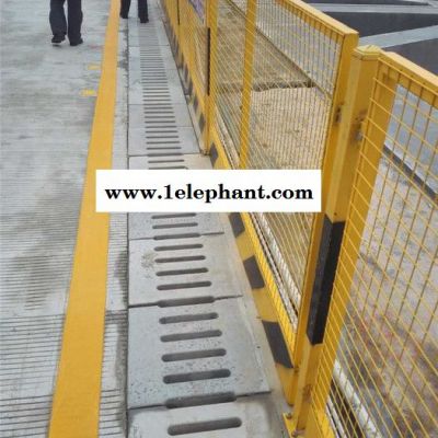 网都 瑞旗隆厂家供应 施工双板基坑防护网建筑工地基坑防护网施工区域双板防护网 厂家专业生产批发图2