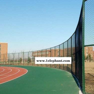 唯升  源头厂家  球场隔离栏  球场护栏  体育防护网  球场防护网  球场围网