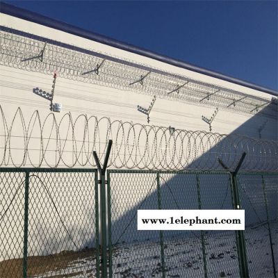 监狱围墙防护网 监狱外围金属防护网 监狱防爬防护网图2