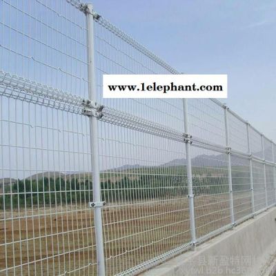 新盈特专业生产防护网  公路防护网   安全防护网图2