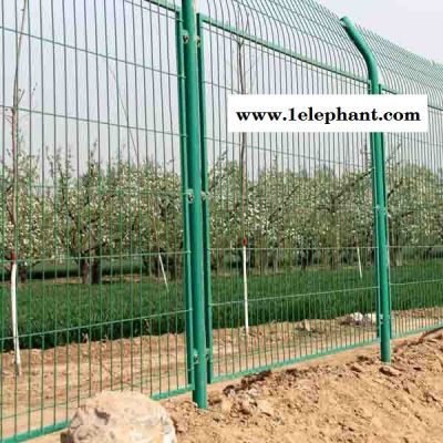 【君澳】高速公路防护网 铁丝隔离护栏网 桥梁防抛网 防护网厂家图3