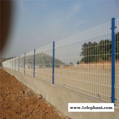 围栏网生产价格 家庭防护网 铁丝防护网报价图3