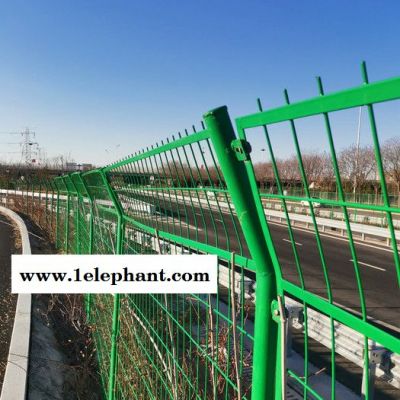 科耀 防护网 双边丝护栏网 双边丝防护网 铁丝网 围栏网 边坡护栏网 边坡防护网 小区护栏网 焊接网片 网片生产厂家图3