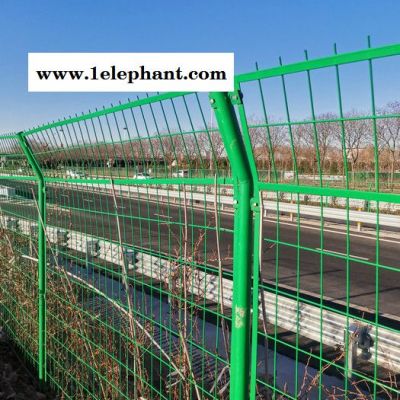 科耀 防护网 双边丝护栏网 双边丝防护网 铁丝网 围栏网 边坡护栏网 边坡防护网 小区护栏网 焊接网片 网片生产厂家图2