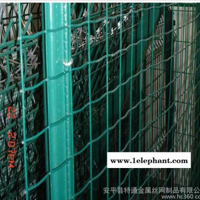 新盈特 荷兰网 浸塑荷兰网 养殖防护网 圈山护栏网 果园护栏网 池塘防护网图5