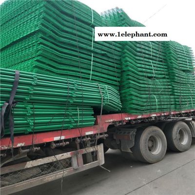 哪有护栏防护网 爬架护栏网 护栏护栏网价格 护栏网多 护栏网防护网图6