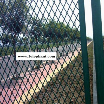 桥梁防护网 高速公路防护网 防眩网 钢板网护栏网厂家图3