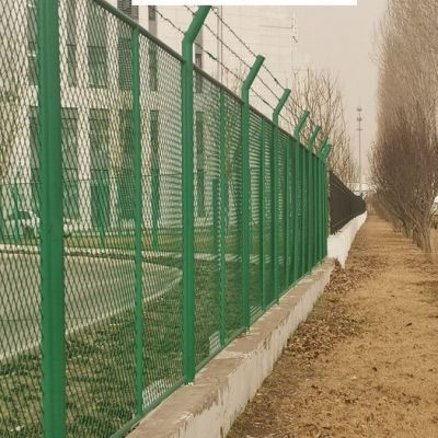 护栏网 焊接网片 铁丝网 防护网 小区防护网 设施防护网 护栏网 道桥护栏网 防护措施网 焊接丝网 生产厂家 厂家价格图1
