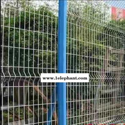 庞璐可定制  机场双边丝护栏网 圈地双边丝防护网 双边丝护栏网 工厂围栏网 圈地框架防护网图5