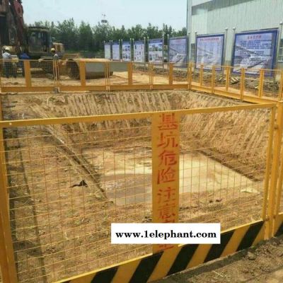 【润光】网片基坑 网片式基坑围栏网 建筑临边安全防护网 基坑护栏图2
