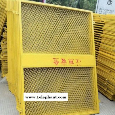 【润光】安平现货批发 临边防护网 工地移动防护网 施工安全隔离网 基坑护栏 电梯井口防护门图2