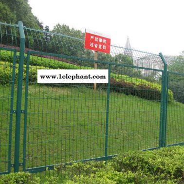 方川 带框护栏网 机场防护网 场区围栏