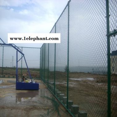 河北启华厂家 供应定制现货3m*4m 防护网运动场围网 加工防护网