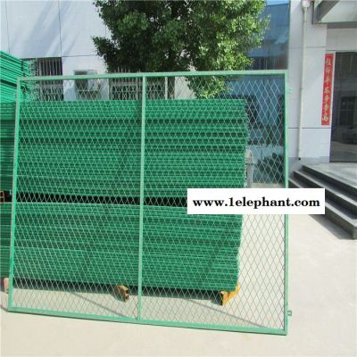 桥梁防护网 铁丝防护栏网 浸塑围栏网图2