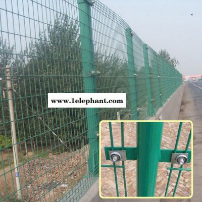 诺明 框架护栏网 设备间防护网 厂房车间隔离网 浸塑护栏图3