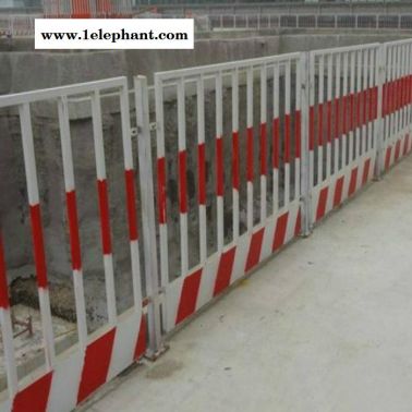 工地临边防护网 建筑基坑护栏网 地铁站警示安全围栏隔离网