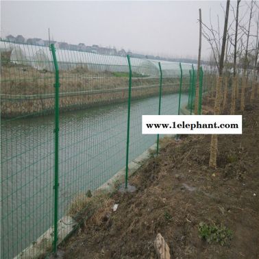 双边丝护栏圈地养殖围网公路临边防护网