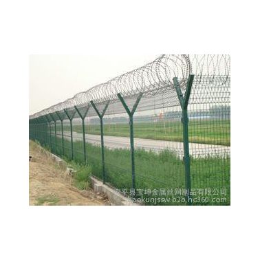 宝坤制造 机场防护网 铁路防护栏 监狱隔离网 刀片刺绳 防盗