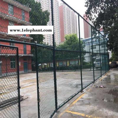 万旭 球场围网 球场防护网 球场围栏 包塑球场围栏 体育场围栏图3