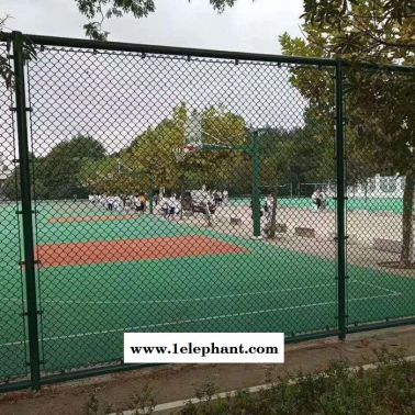 万旭 球场围网 球场防护网 球场围栏 包塑球场围栏 体育场围栏