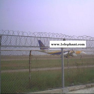 Y型柱防护网  机场护栏网 监狱护栏网 飞机场围栏网  **