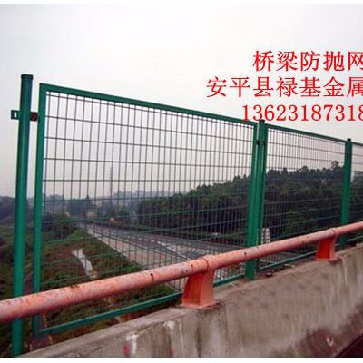 供应环保型桥梁防抛网 边框护栏 勾花护栏网 内蒙防护网 内蒙球场图4