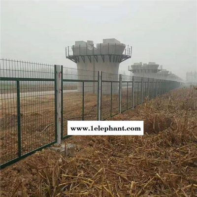 润光丝网 批发金属防护网 山西铁路护栏网 桥下防护栅栏厂家图5