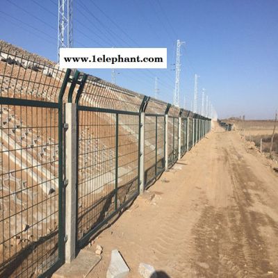 润光丝网 批发金属防护网 山西铁路护栏网 桥下防护栅栏厂家图2