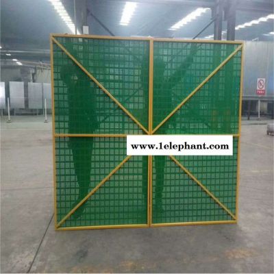 建筑爬架网片 外架钢网片 高层施工防护网 脚手架爬架网图3