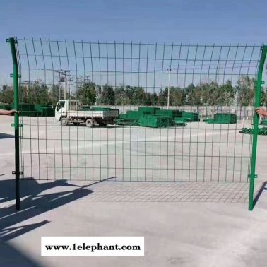 【防护网】双边丝护栏网防护网  浸塑铁丝养殖场围栏  翔然