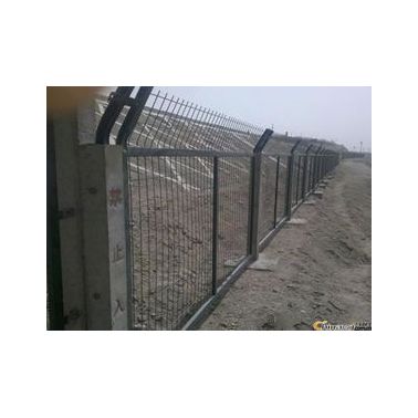 三海 铁路防护网 防护栅栏 高速公路封闭网 框架护栏网