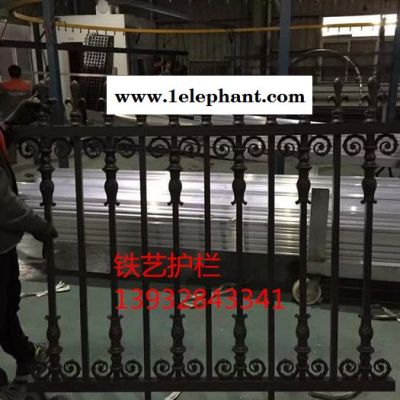禄基 铁艺围栏,公园防护网,草坪围栏**,欢迎询价图5