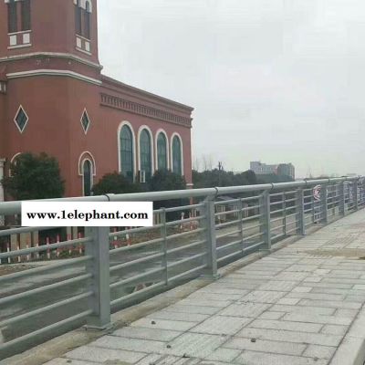 荣信  桥梁护栏支架  景观桥梁护栏  桥梁护栏网防护网  市政桥梁护栏  长期现货图1