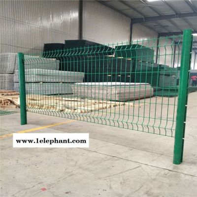 双边防护网 护栏网啊 河北护栏网生产厂家 双边围栏网 双边丝 护栏网图2