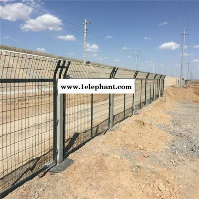 百瑞  加工定做  铁路护栏网  框架高铁隔离防护网  **铁路围栏网图1
