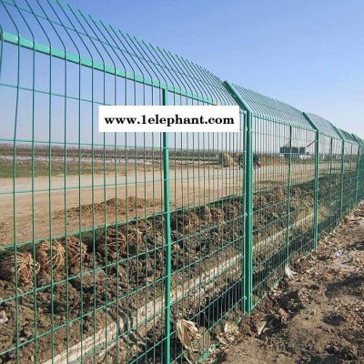 框架护栏网铁丝网 防护网高速公路带边框围墙围栏隔离网铁丝 护栏网图1