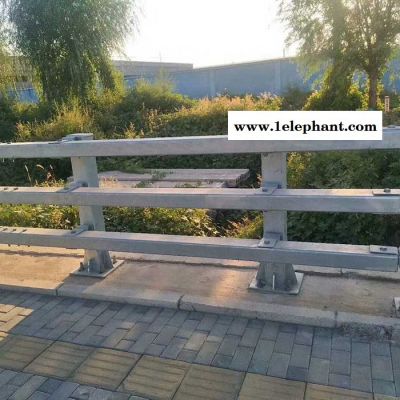 沐鑫 复合管桥梁护栏 景观桥梁护栏 成都桥梁护栏 桥梁护栏网防护网 长期现货图1
