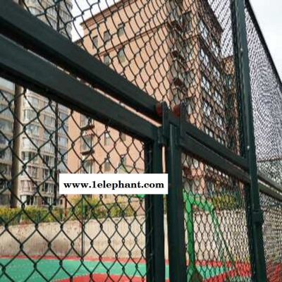 振声供应  运动场围网 篮球场围网 球场护栏网 体育场防护隔离 学校专用组装式运动场防护网 球场围网厂家图4