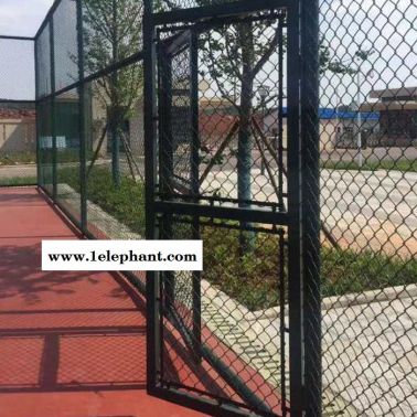 学校操场隔离防护网  体育场围网 球场围栏  翔然