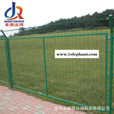 秦鼎 高速公路护栏网**道路铁丝护栏网种植双边丝弯头围栏防护网图3