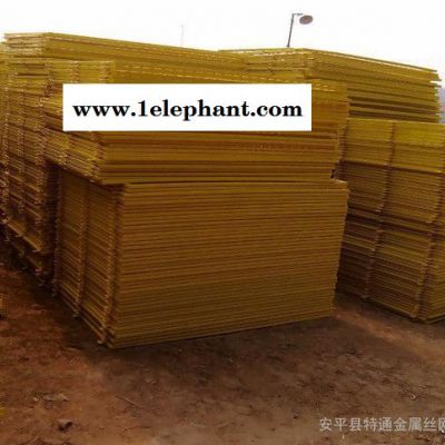 蓝色白色黄色护栏网 公路防护网 铁路框架护栏网 浸塑隔离网图3