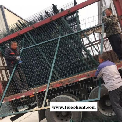 2012-8001、8002 铁路金属防护网 金属网片防护栅栏 加高加密网片 河北菲璇库存充足现货供应图7