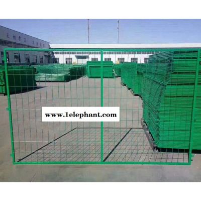 庞璐**  圈地框架防护网 螺旋交叉铁路护栏网 公路护栏网 铁路防护栏网 别墅框架护栏网 天津公路护栏网图4