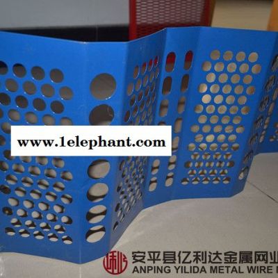 安平亿利达**铁板防风防尘网防风抑尘网 开孔率在35%左右 可用于煤场挡风网挡风墙图2