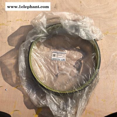 31Y-40-00019防尘圈 山推推土机SD42配件