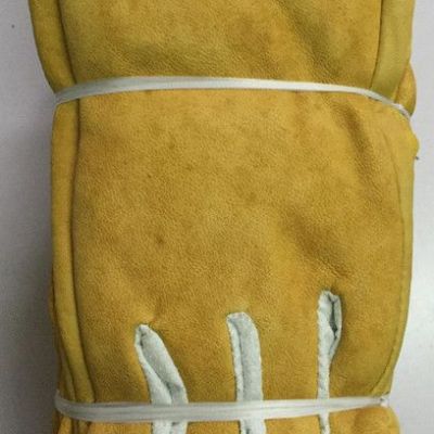 辽宁锦州短皮五指劳保手套、防割手套、电焊手套、焊工手套