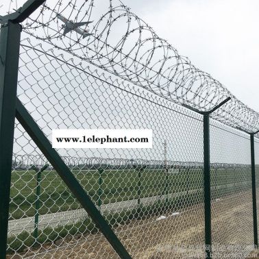 厂家定制Y型安全防护网机场护栏网 不锈钢机场安检护栏隔离栅栏